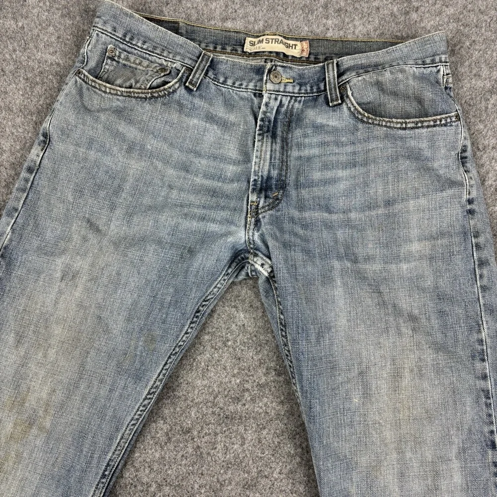 Levi's 514 Jeans Mens 36x32 Slim Straight Y2K Light Wash‎ Distressed Faded Blue